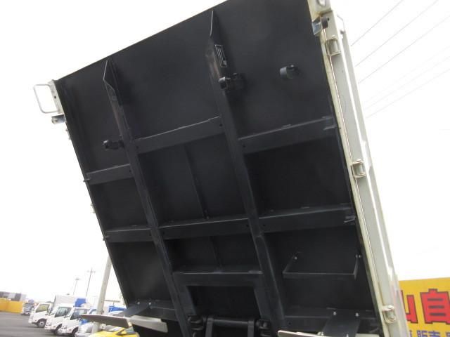 ISUZU ELF 2023 Image 31