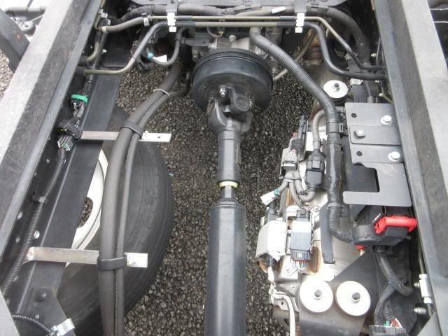 ISUZU ELF 2023 Image 31