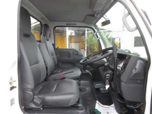 ISUZU ELF 2023 Image 31