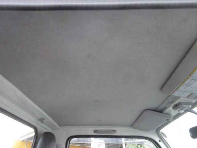 ISUZU ELF 2023 Image 31