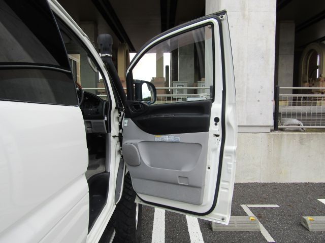 MITSUBISHI DELICA SPACE GEAR  4 2002 Image 31
