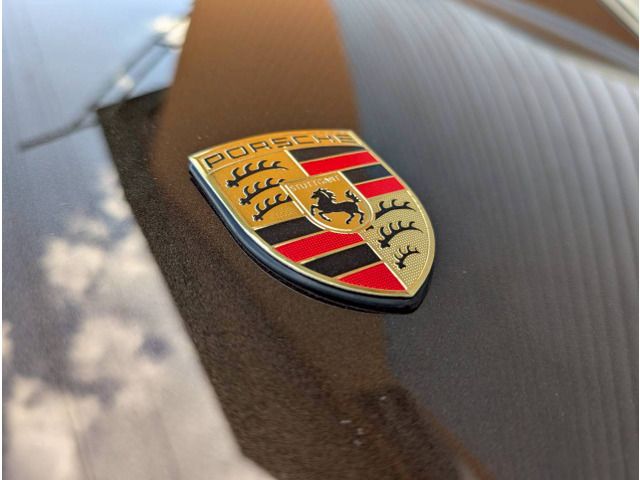 PORSCHE CAYMAN 2011 Image 31