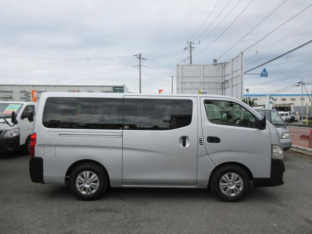 NISSAN NV350 CARAVAN 2018 Image 31
