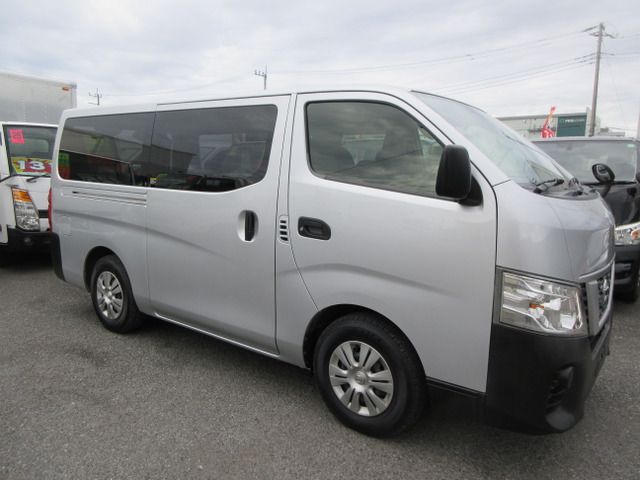 NISSAN NV350 CARAVAN 2018 Image 31