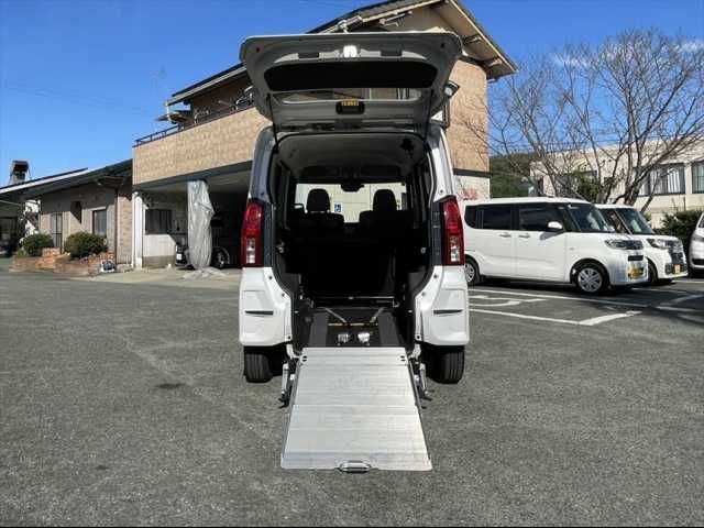 DAIHATSU TANTO 2020 Image 31