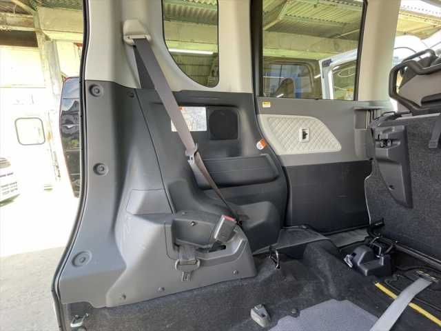 DAIHATSU TANTO 2020 Image 31