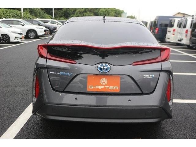 TOYOTA PRIUS PHV 2019 Image 31