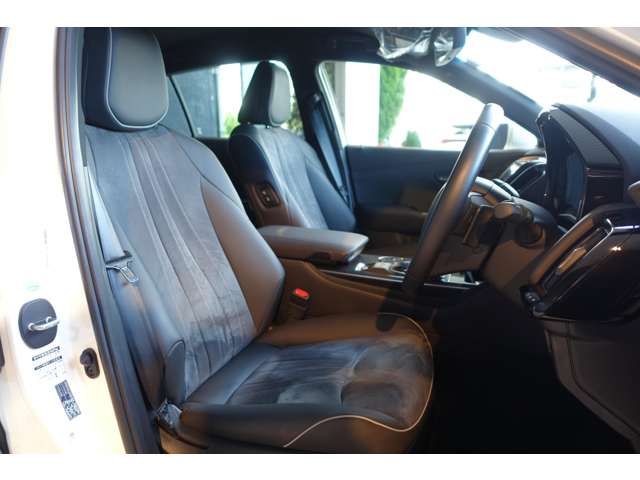 TOYOTA CROWN SEDAN 2018 Image 31