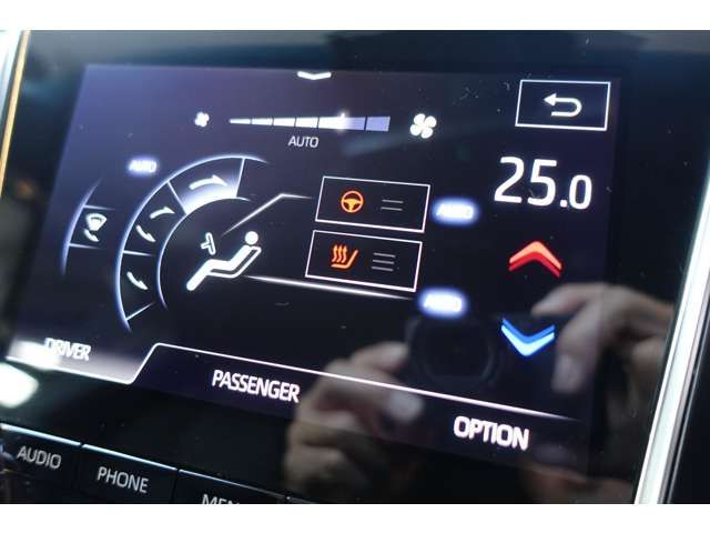 TOYOTA CROWN SEDAN 2018 Image 31