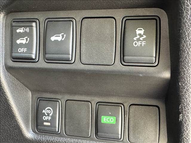 NISSAN X-TRAIL 2WD 2017 Image 31