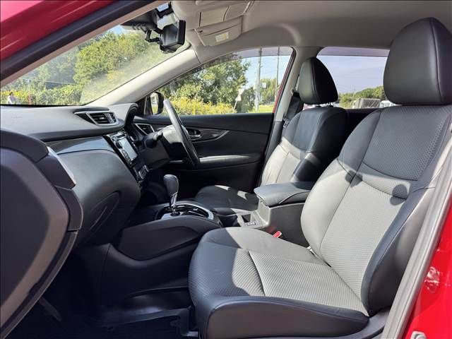 NISSAN X-TRAIL 2WD 2017 Image 31