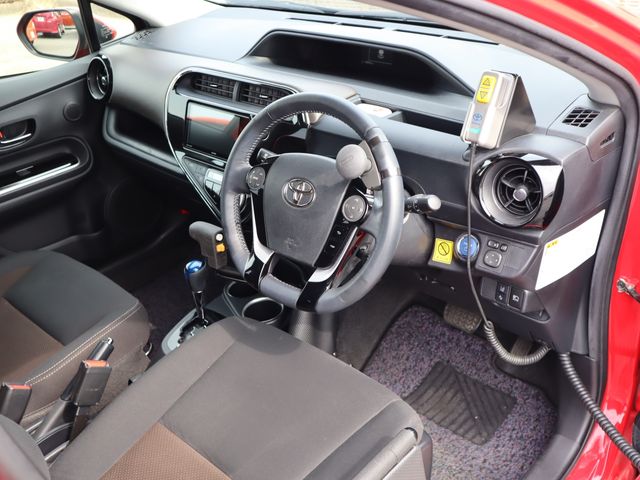 TOYOTA AQUA 2021 Image 31