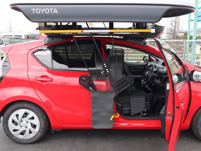 TOYOTA AQUA 2021 Image 31