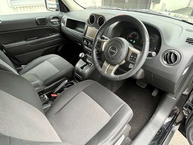 JEEP PATRIOT 2012 Image 31