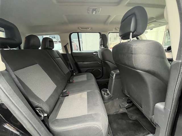JEEP PATRIOT 2012 Image 31