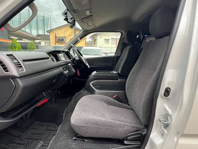 TOYOTA HIACE WAGON 4WD 2010 Image 31