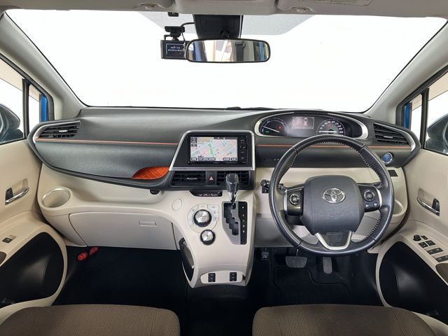 TOYOTA SIENTA HYBRID 2016 Image 31