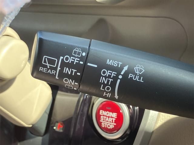 HONDA N BOX 2013 Image 31