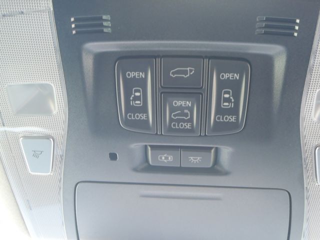 TOYOTA VELLFIRE 2016 Image 31