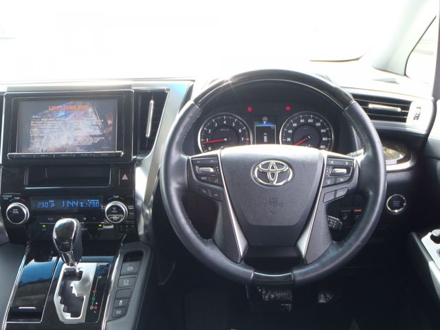 TOYOTA VELLFIRE 2016 Image 31