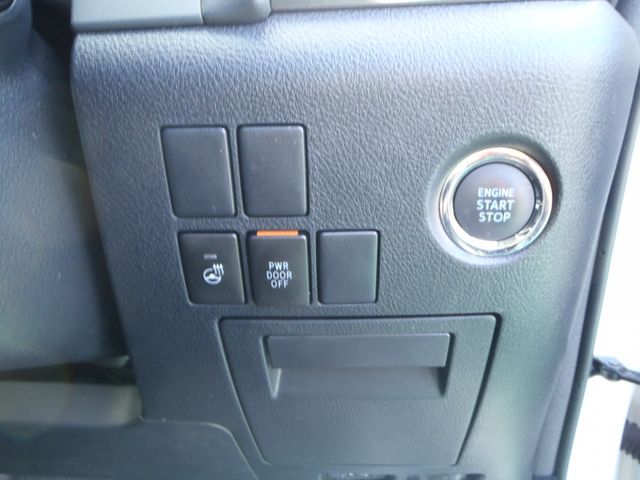 TOYOTA VELLFIRE 2016 Image 31