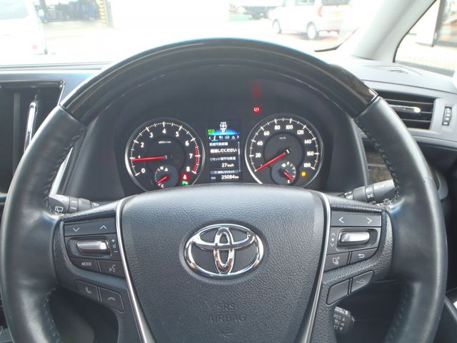 TOYOTA VELLFIRE 2016 Image 31