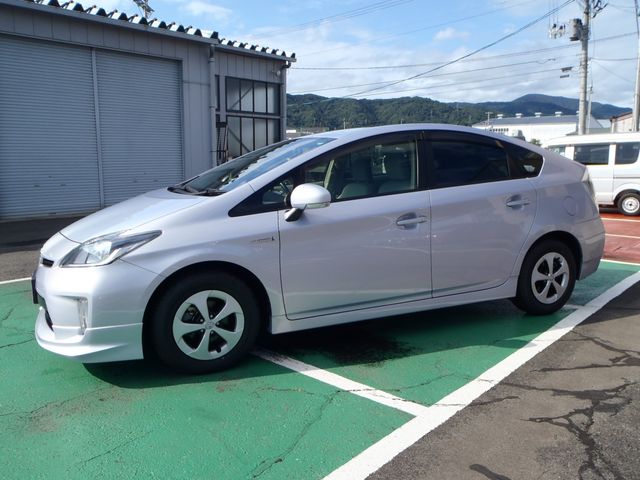 TOYOTA PRIUS 2014 Image 31