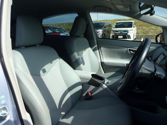 TOYOTA PRIUS 2014 Image 31