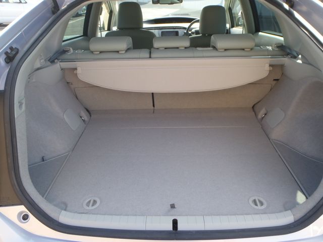 TOYOTA PRIUS 2014 Image 31