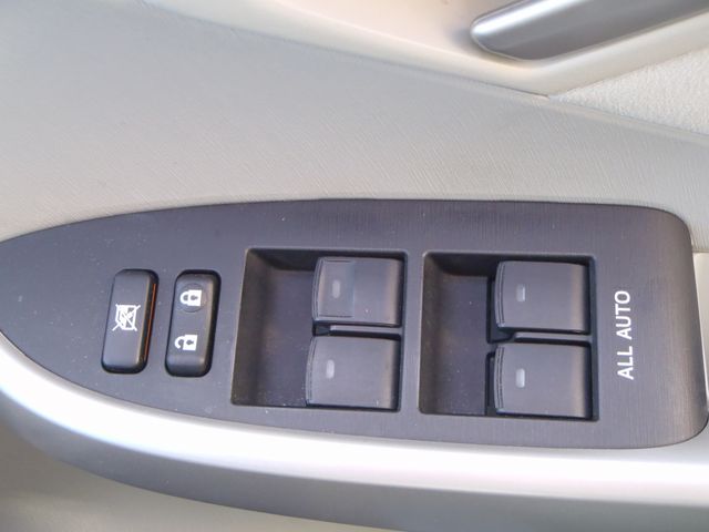 TOYOTA PRIUS 2014 Image 31