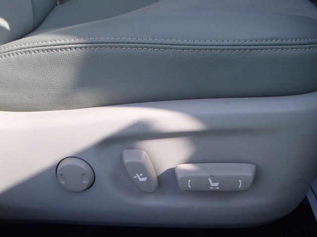 TOYOTA PRIUS 2014 Image 31