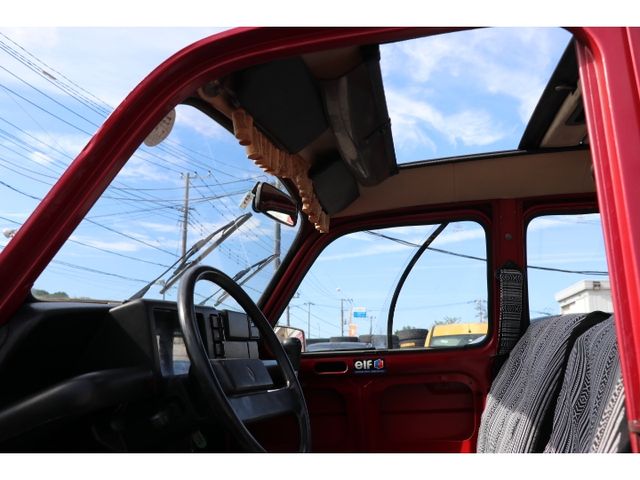 RENAULT QUATRE(4) 1991 Image 31