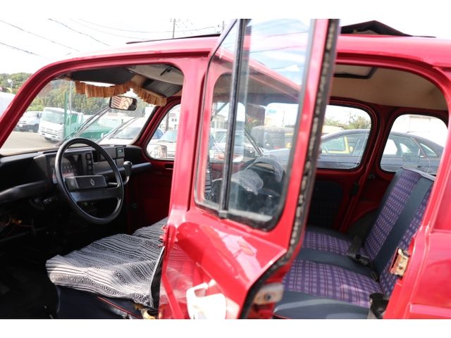 RENAULT QUATRE(4) 1991 Image 31