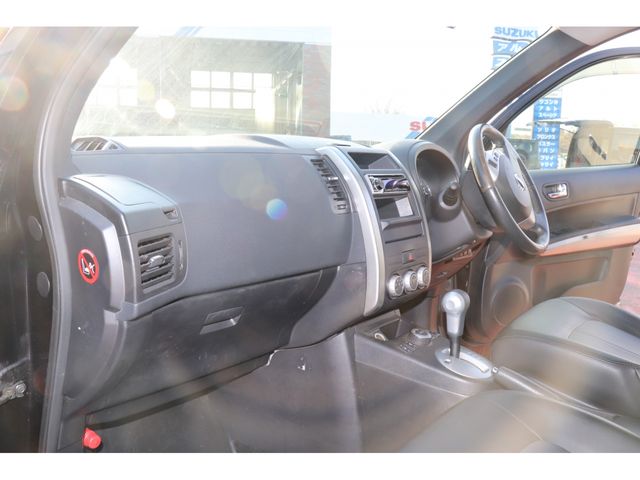 NISSAN X-TRAIL 4WD 2013 Image 31