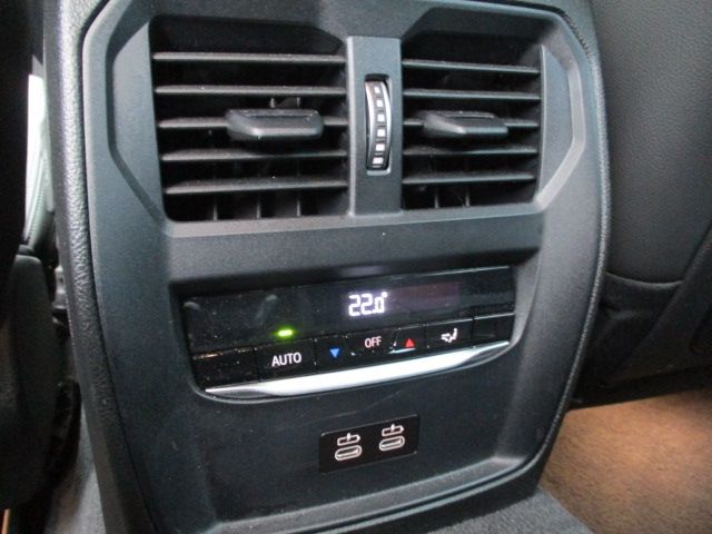 BMW 3SERIES TOURING 2022 Image 31