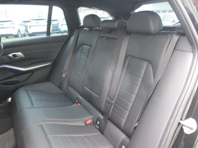 BMW 3SERIES TOURING 2022 Image 31