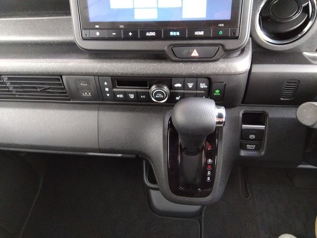 HONDA N BOX CUSTOM 4WD 2023 Image 31