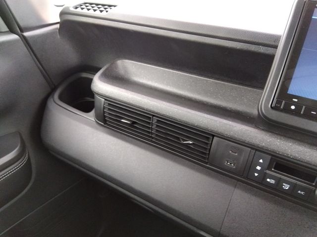 HONDA N BOX CUSTOM 4WD 2023 Image 31