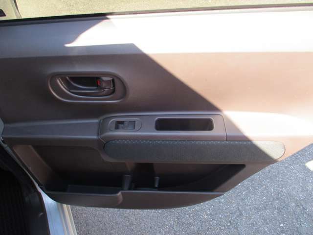 TOYOTA PORTE 2012 Image 31