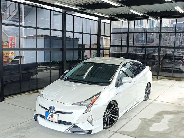 TOYOTA PRIUS 2017 Image 31