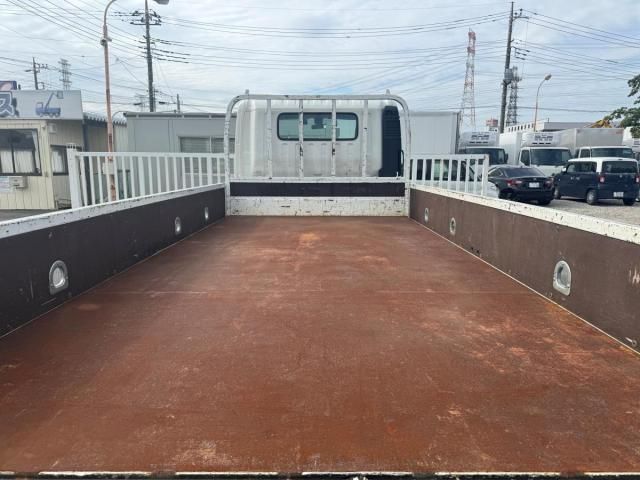 HINO DUTRO 2022 Image 31