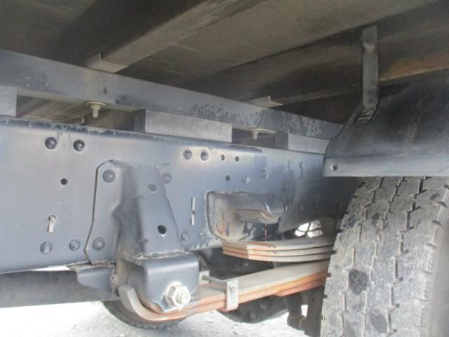 ISUZU ELF 2014 Image 31