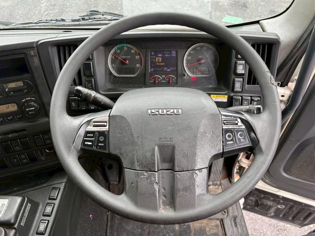 ISUZU GIGA 2016 Image 31