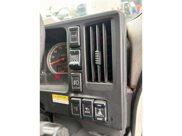 ISUZU GIGA 2016 Image 31