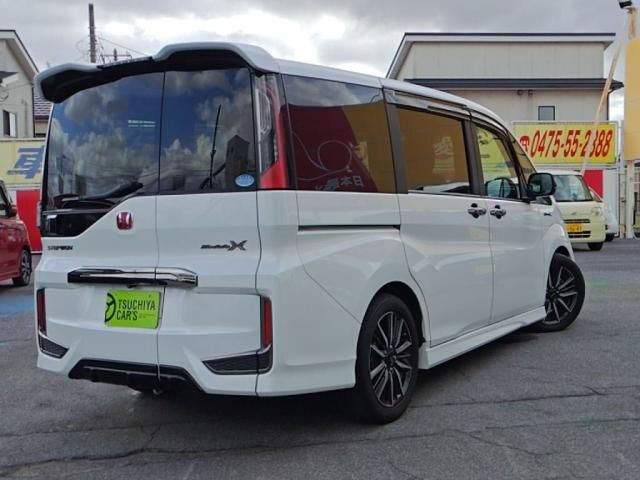 HONDA STEPWAGON 2016 Image 31