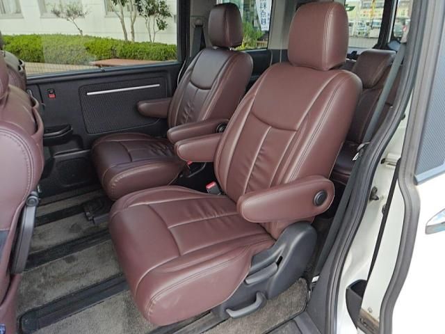 HONDA STEPWAGON 2016 Image 31