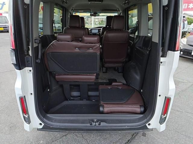 HONDA STEPWAGON 2016 Image 31