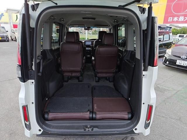 HONDA STEPWAGON 2016 Image 31