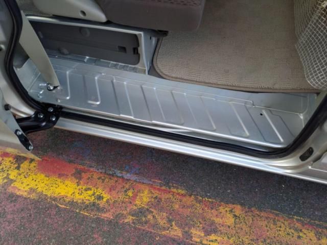 NISSAN NV100 CLIPPER 2018 Image 31