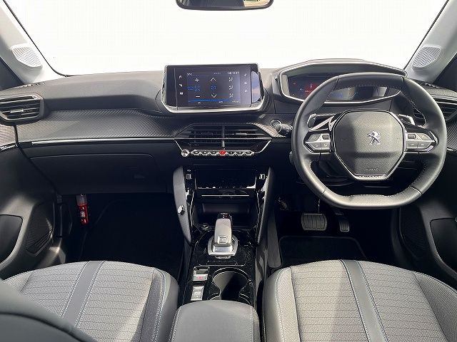 PEUGEOT 208 2021 Image 31